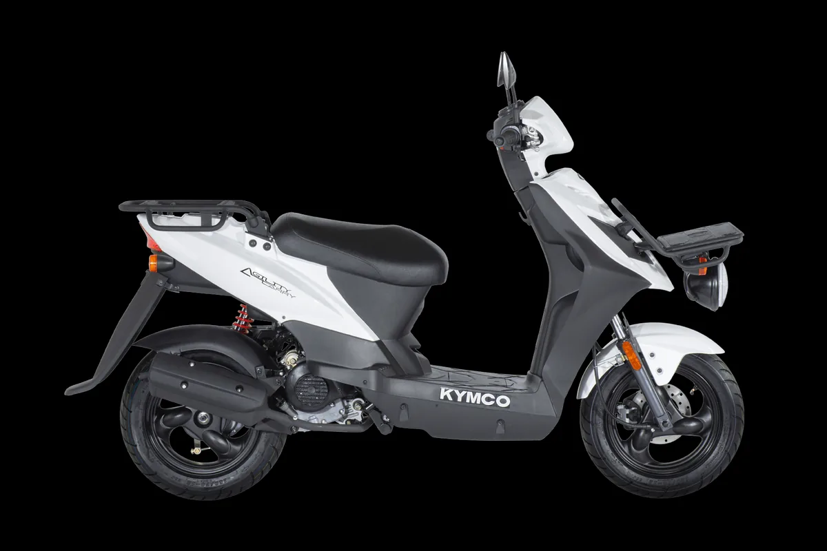 Kymco Agility Carry 50i in Weiß und Schwarz
